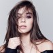 Hailee Steinfeld devient Emily Dickinson