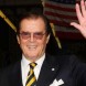Roger Moore tire sa r�v�rence � l'�ge de 89 ans