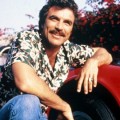 HypnoReview - Quand Magnum portait la moustache...