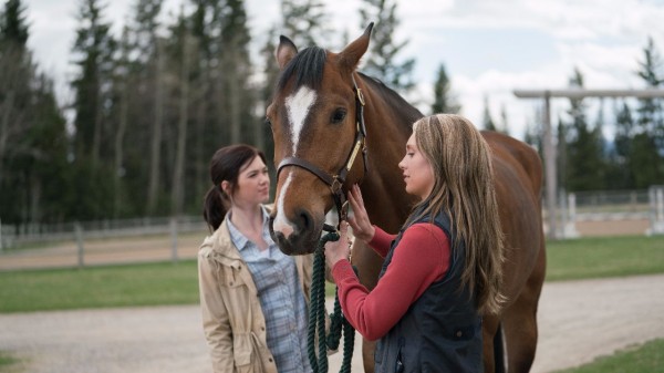 J-2 Avant le premier épisode de la saison 11 d'HEARTLAND ! | Heartland