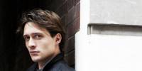 Hypnoweb David Oakes : biographie, carri�re et filmographie 