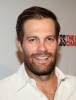 Hypnoweb Geoff Stults : biographie, carri�re et filmographie 