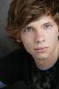 Hypnoweb Devon Graye : biographie, carri�re et filmographie 