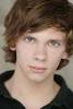 Hypnoweb Devon Graye : biographie, carri�re et filmographie 
