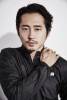 Hypnoweb Steven Yeun : biographie, carrire et filmographie 
