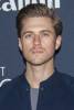 Hypnoweb Aaron Tveit : biographie, carri�re et filmographie 