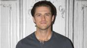 Hypnoweb Aaron Tveit : biographie, carri�re et filmographie 