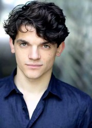 Photo de l'acteur Edward Bluemel