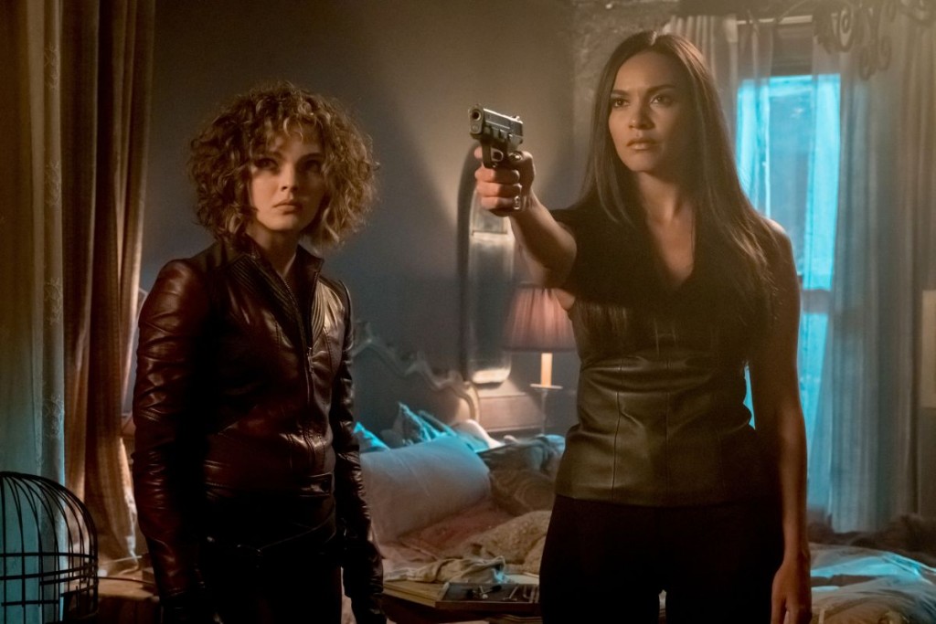 Selina Kyle (Camren Bicondova) et Tabitha Galavan (Jessica Lucas)