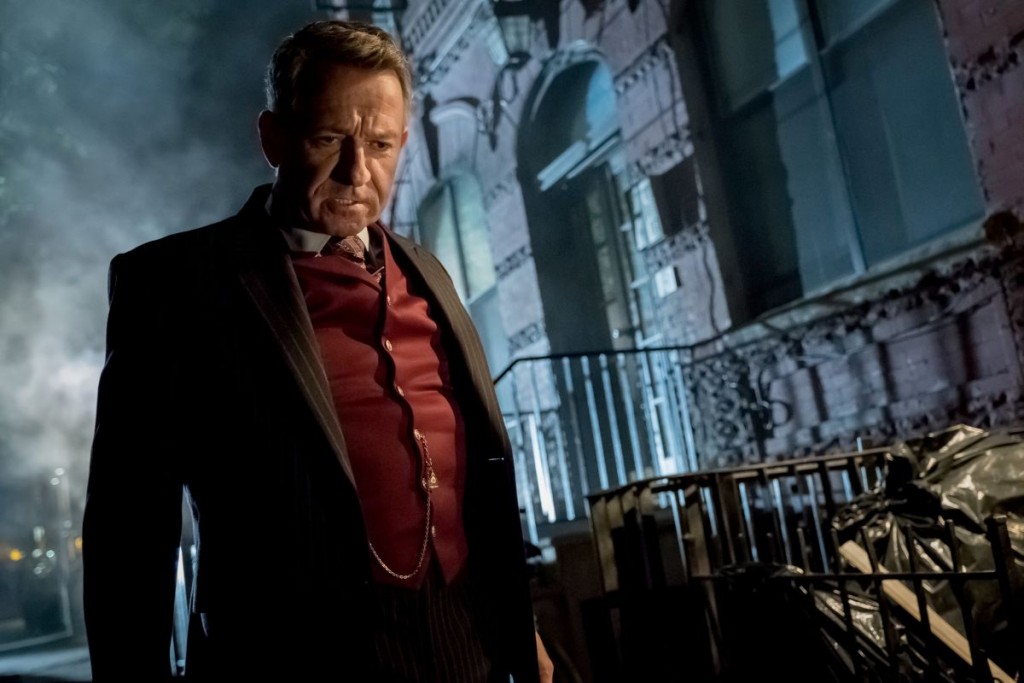 Alfred Pennyworth (Sean Pertwee)