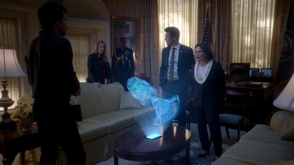 Darius, Grace et Harris dans le Bureau Ovale avec la Présidente Mackenzie (Tovah Feldshuh)