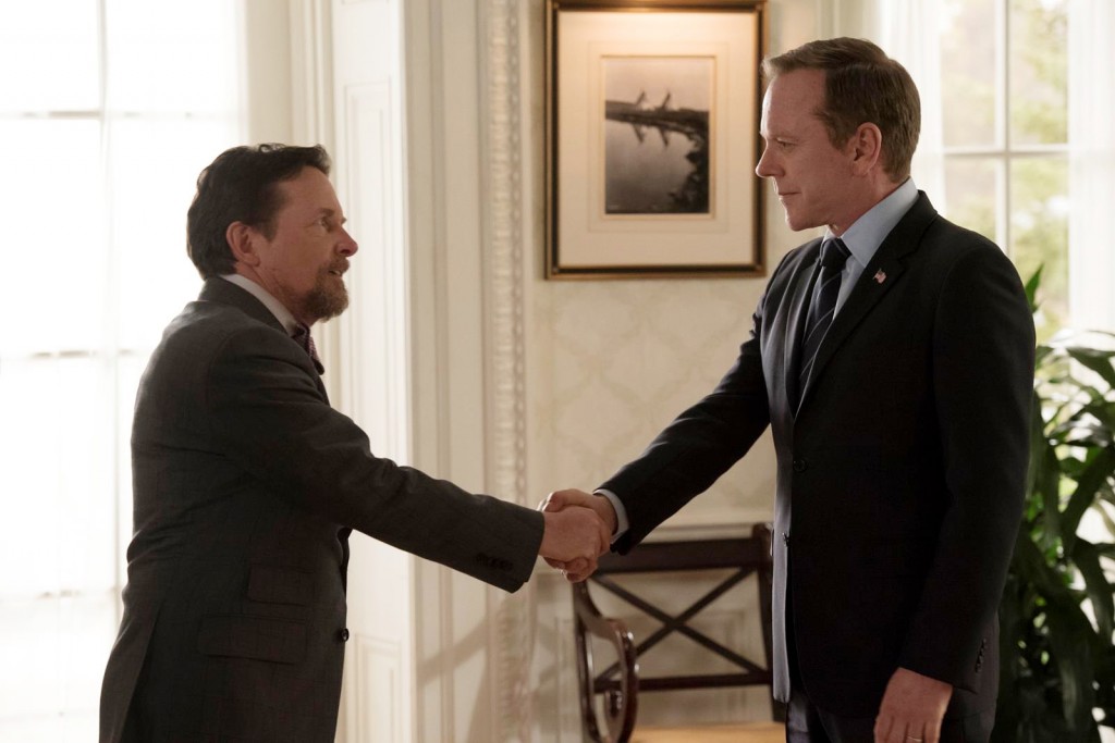 Tom Kirkman (Kiefer Sutherland) accueille Ethan West (Michael J. Fox)