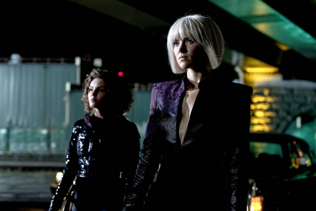 Selina Kyle/Catwoman (Camren Bicondova) et Barbara Kean (Erin Richards)