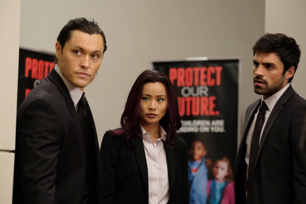 John (Blair Redford), Clarice (Jamie Chung) et Marcos (Sean Teale) 