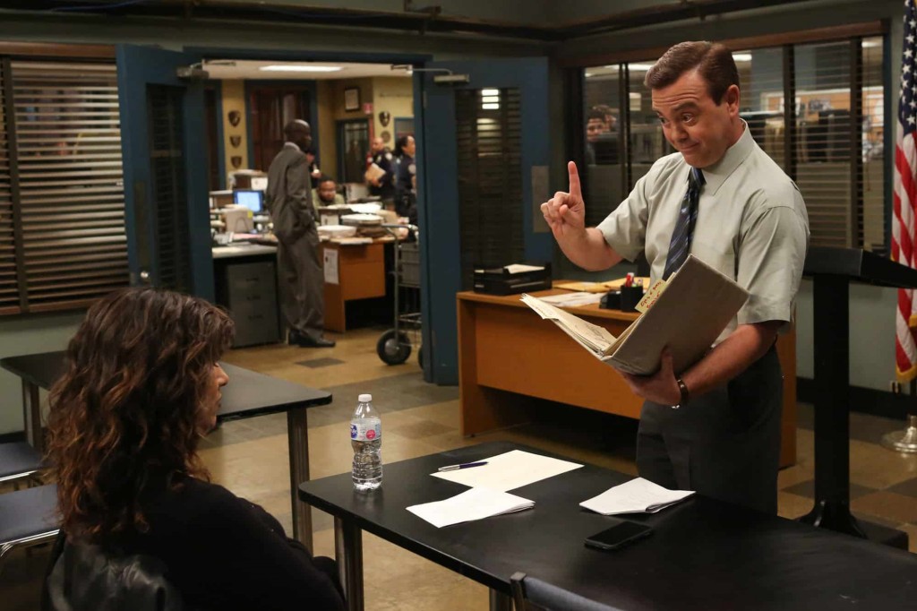 Rosa Diaz (Stephanie Beatriz) & Charles Boyle (Joe Lo Truglio)