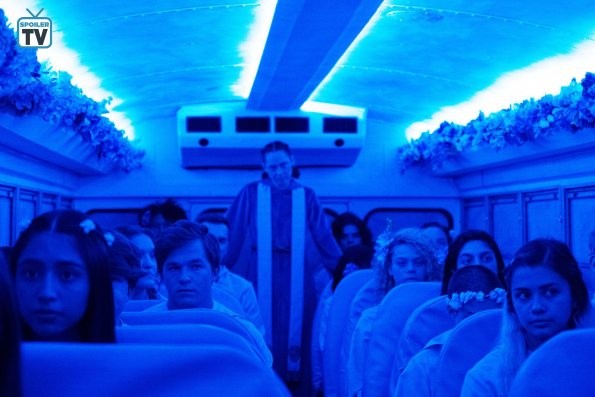 La secte dans le bus 