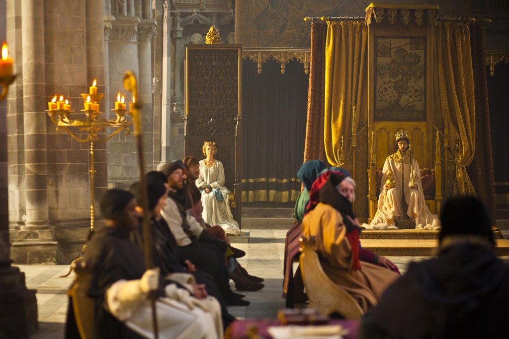 Audience en prsence du Roi Richard II (Ben Whishaw) et de la Reine Isabelle (Clmence Posy)