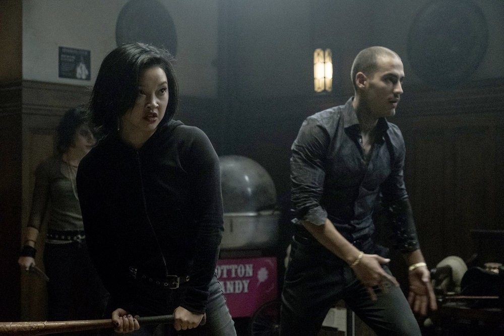 Saya (Lana Condor) & Chico (Michel Duval)