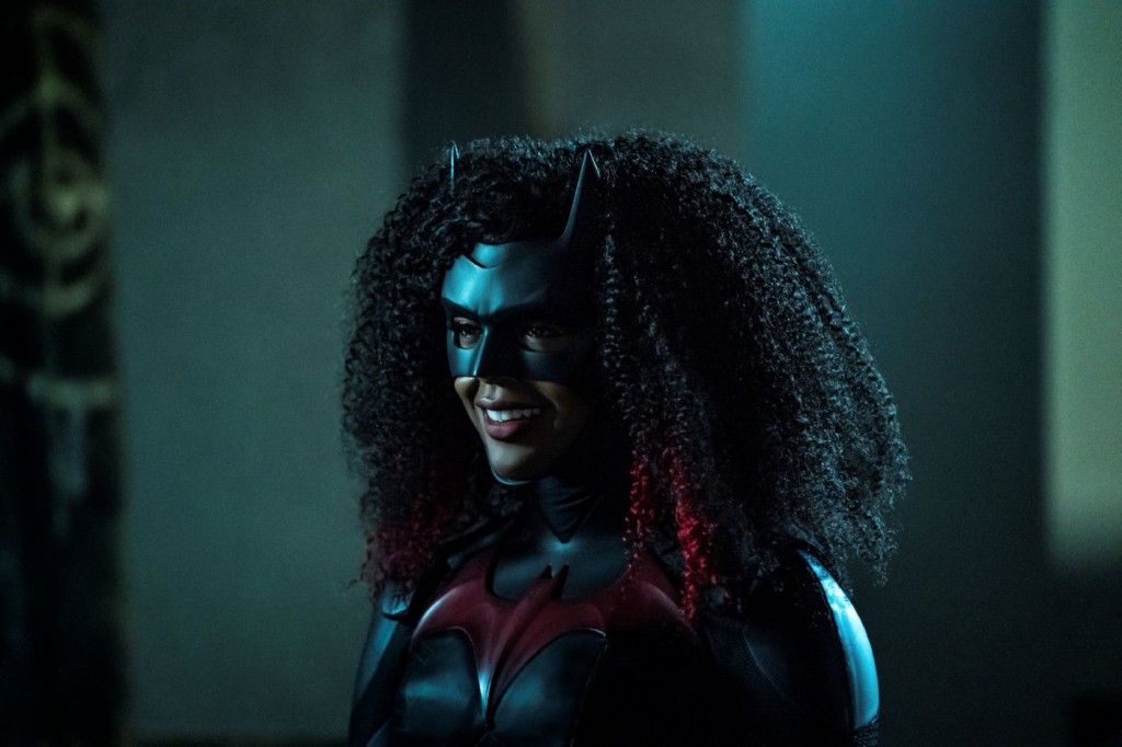 Ryan Wilder (Javicia Leslie) dans le costume de Batwoman