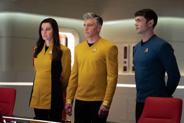 Pike (Anson Mount), Spock (Ethan Peck) et Una Chin-Riley (Rebecca Romijn)