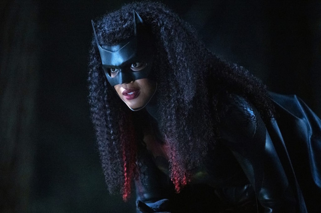 Ryan Wilder (Javicia Leslie) dans son costume de Batwoman