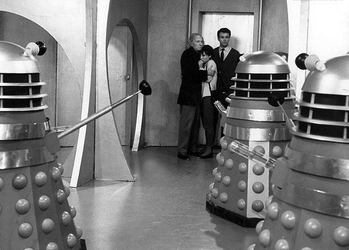 Le Docteur, Ian et Susan face aux Daleks