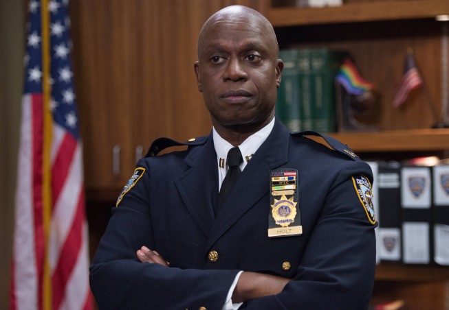 Ray Holt (Andre Braugher)