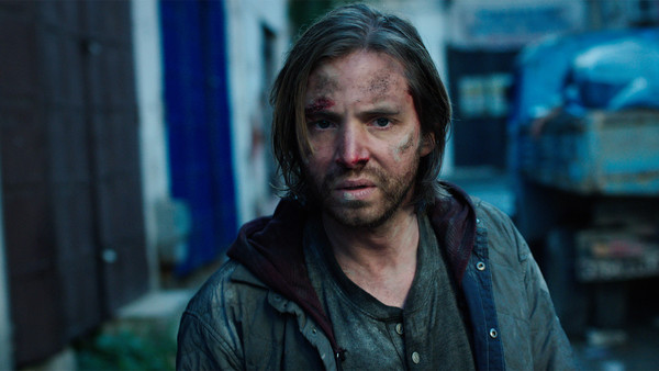 James Cole (Aaron Stanford)