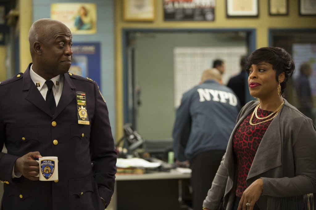 Ray Holt (Andre Braugher) & Debbie (Niecy Nash)