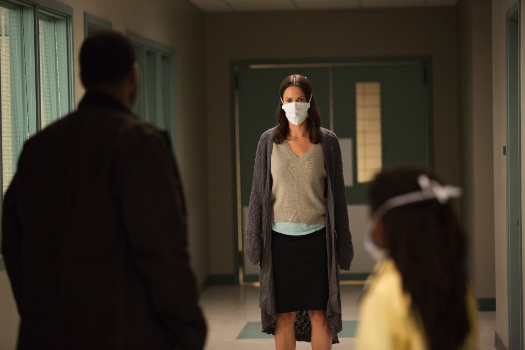 Katie Frank (Kristen Gutoskie) face à une menace d'infection ?