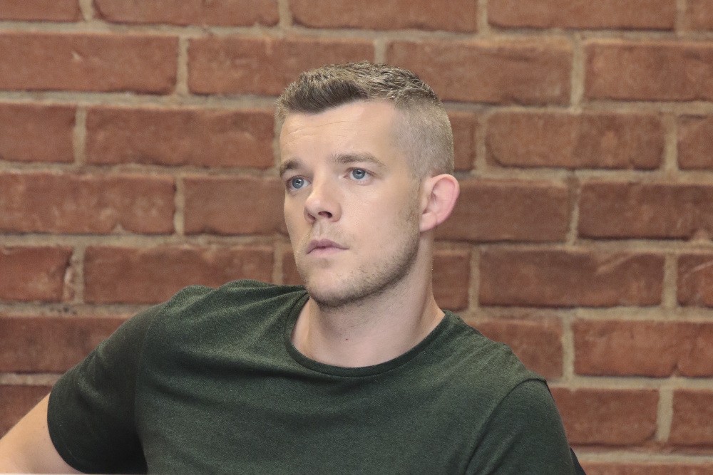 Harry Doyle (Russell Tovey)