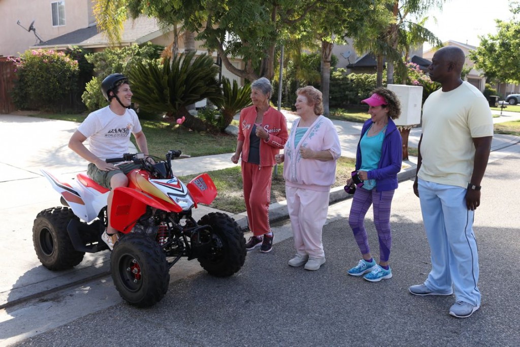 Jake Peralta (Andy Samberg), Estelle (Rhea Perlman), Ruth (Susan Berger) & Ray Holt (Andre Braugher)