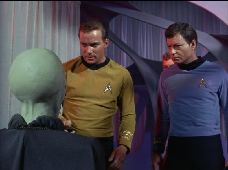 Le capitaine Kirk et le Dr McCoy
