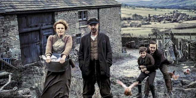 Bannière de la série The Village (2013)