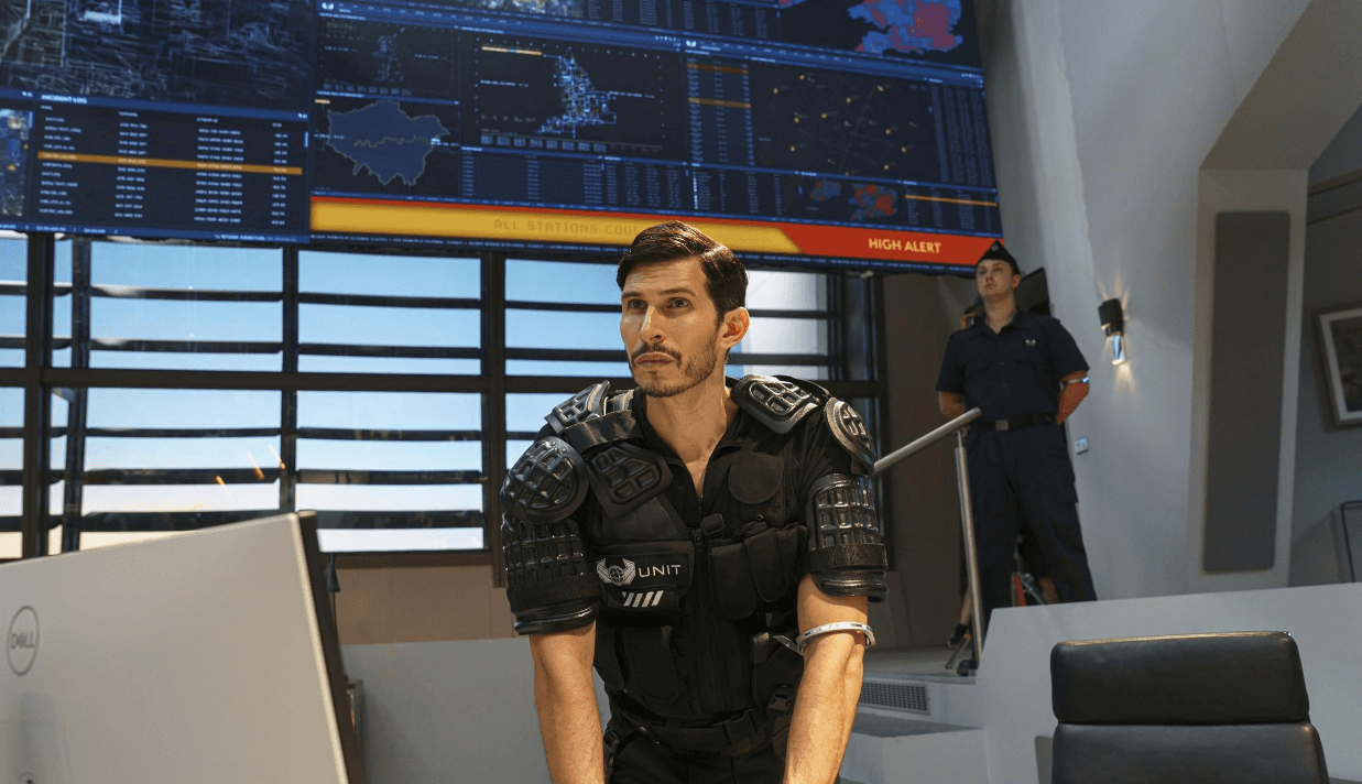 David Macaluso double la voix du personnage incarn&eacute; par Alexander Devrient