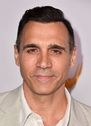 Adrian Paul