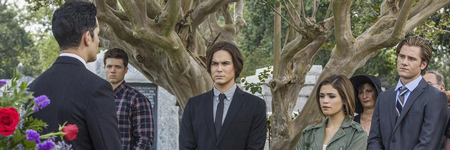 La bande est réunie pour l'enterrement de Miranda dans Ravenswood