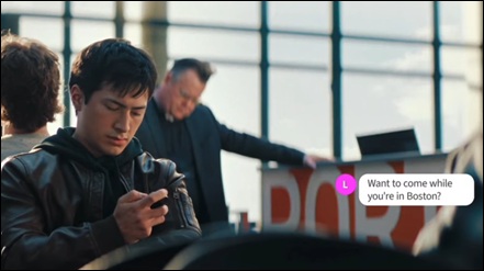 Shane, &agrave; l'a&eacute;roport, r&eacute;pond &agrave; Lily