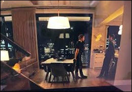 Ilya dans l'appartement de Shane
