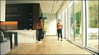 Shane dans la maison d'Ilya