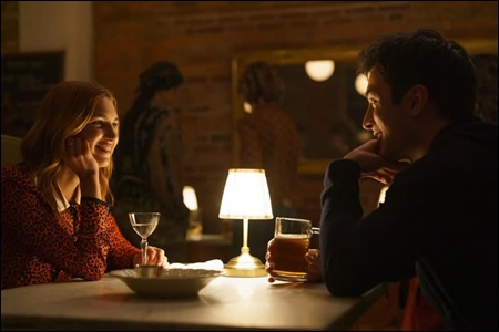 Rose et Shane dans un restaurant-bar de Montr&eacute;al
