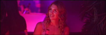 Rose Landry (Sophie N&eacute;lisse) dans l'&eacute;pisode 1x04 de Heated Rivalry