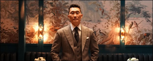 Daniel Jung (Daniel Dae Kim) est au restaurant