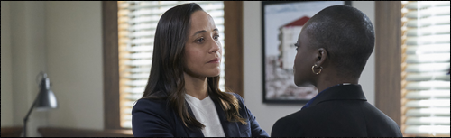 Nikki Batista (Dania Ramirez) et Kemi Adebayo (Adeola Role)