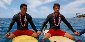 Laka (Kekoa Kekumano) et Will (Adam Demos) dans l'épisode 1.06 de Rescue Hi-Surf