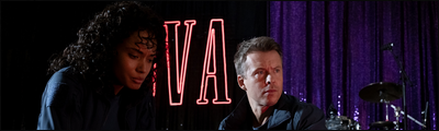 Michelle Mackey (Olivia Swann) et Jim 'JD' Dempsey (Todd Lasance) du NCIS : Sydney enqu&ecirc;tent sur un meurtre.
