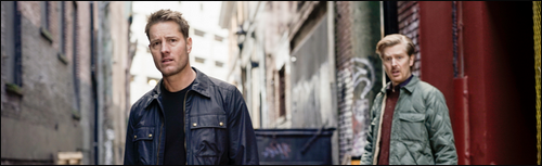 Colter Shaw (Justin Hartley) dans une ruelle avec un homme - 2.13