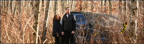 Colter (Justin Hartley) enquête avec la Detective Brock - Tracker 2.15