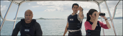 Sam Hanna et deux membres du NCIS : Hawa&iuml; sont sur un bateau - 3.06